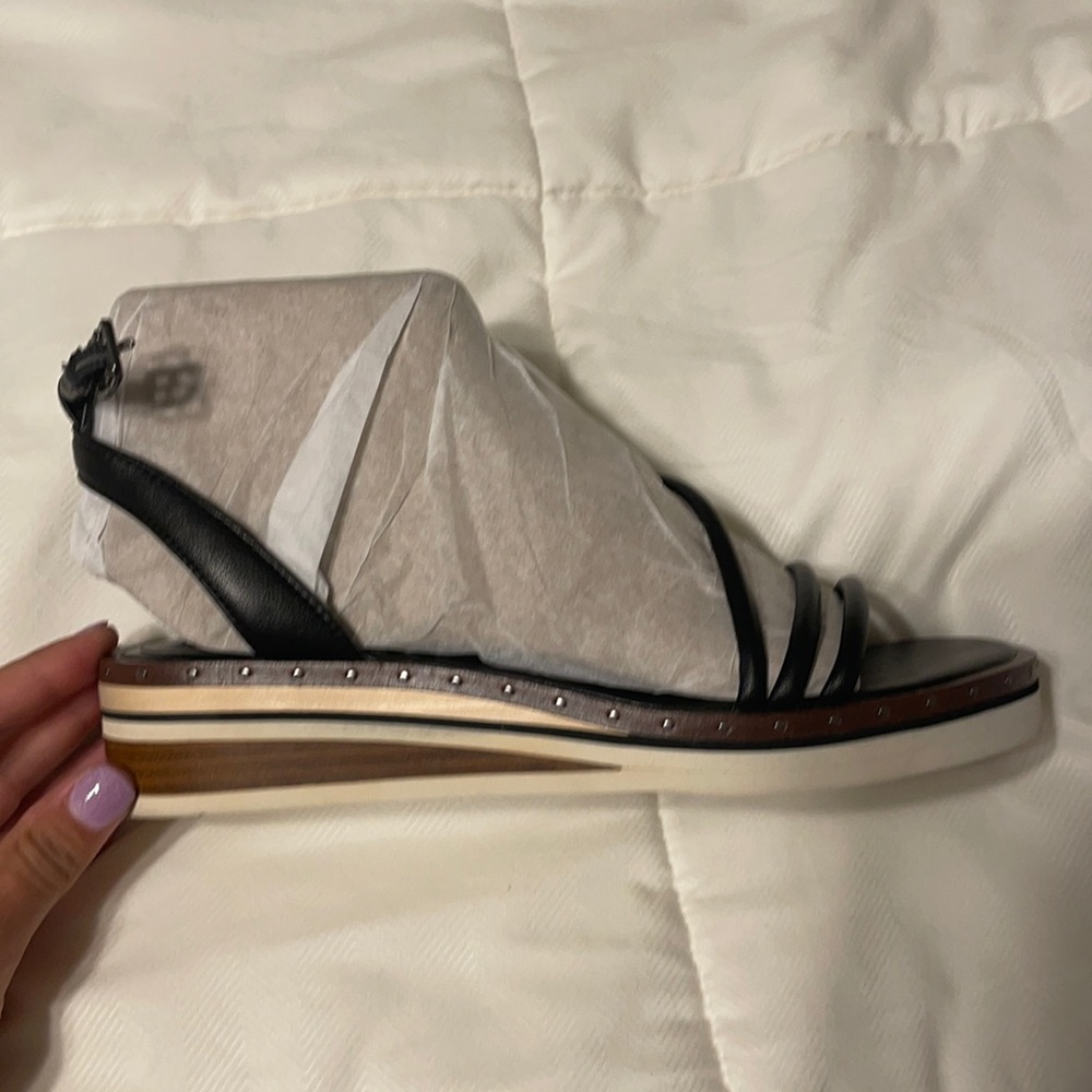 Vince Camuto Sandals